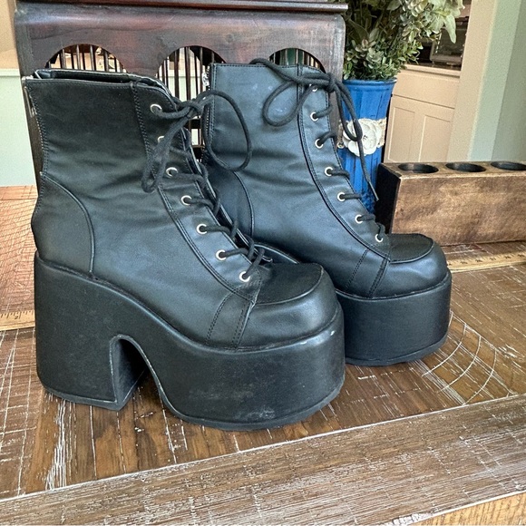 Demonia black super chunky platform camel boots 10 - Picture 1 of 8